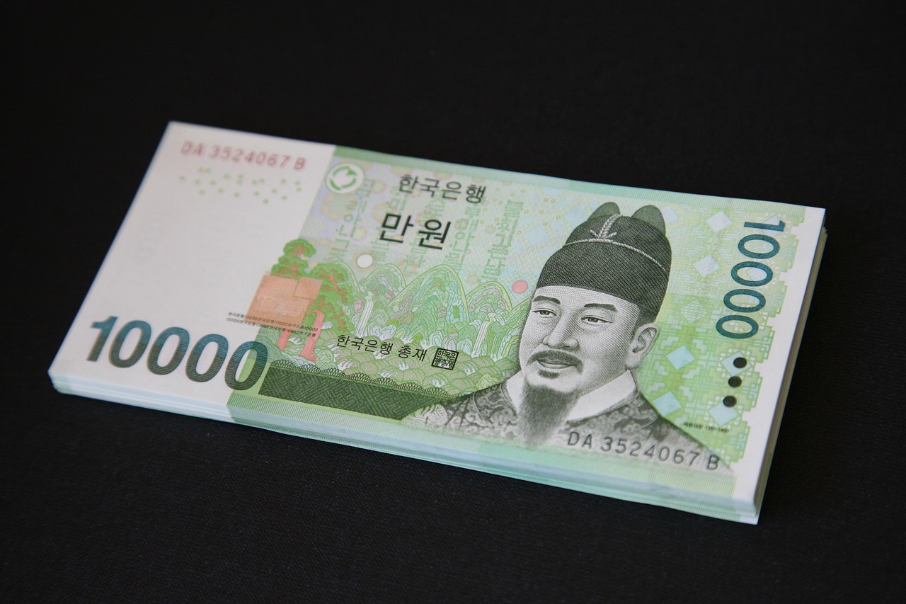 월배당 ETF와 배당금 현금흐름을 상징하는 이미지